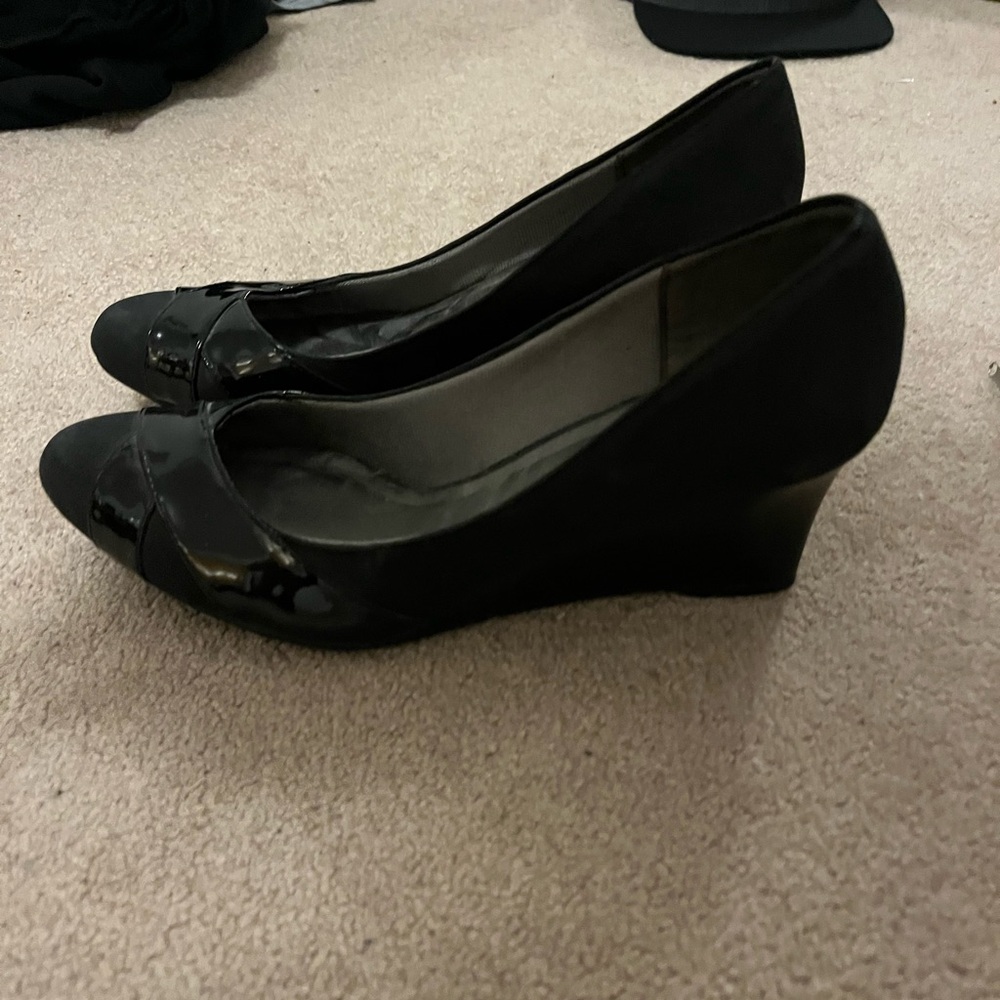 Elegant Black Wedge Shoes